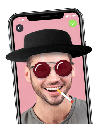 Homem com chapéu virtual e óculos escuros na tela do telefone.